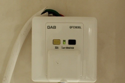 2匹以上的空調(diào)需要使用空氣開(kāi)關(guān)