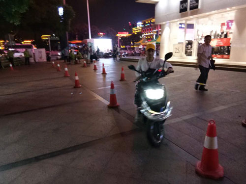乖乖兔大電動車“倡導(dǎo)文明騎行”系列活動在衡陽成功舉辦