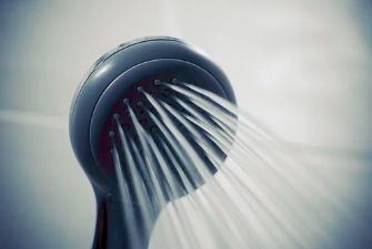 80年代老房選熱水器很難？看一下這對90后夫妻的經(jīng)歷