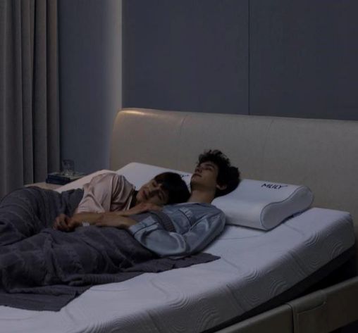 夢(mèng)百合推出全新0壓智能床，開啟全新臥室智能時(shí)代！